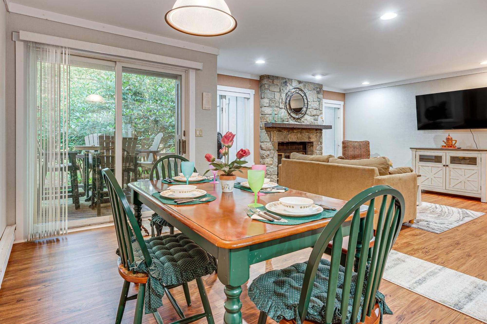 Holiday home Lovely Townhome Hike, And Explore! *