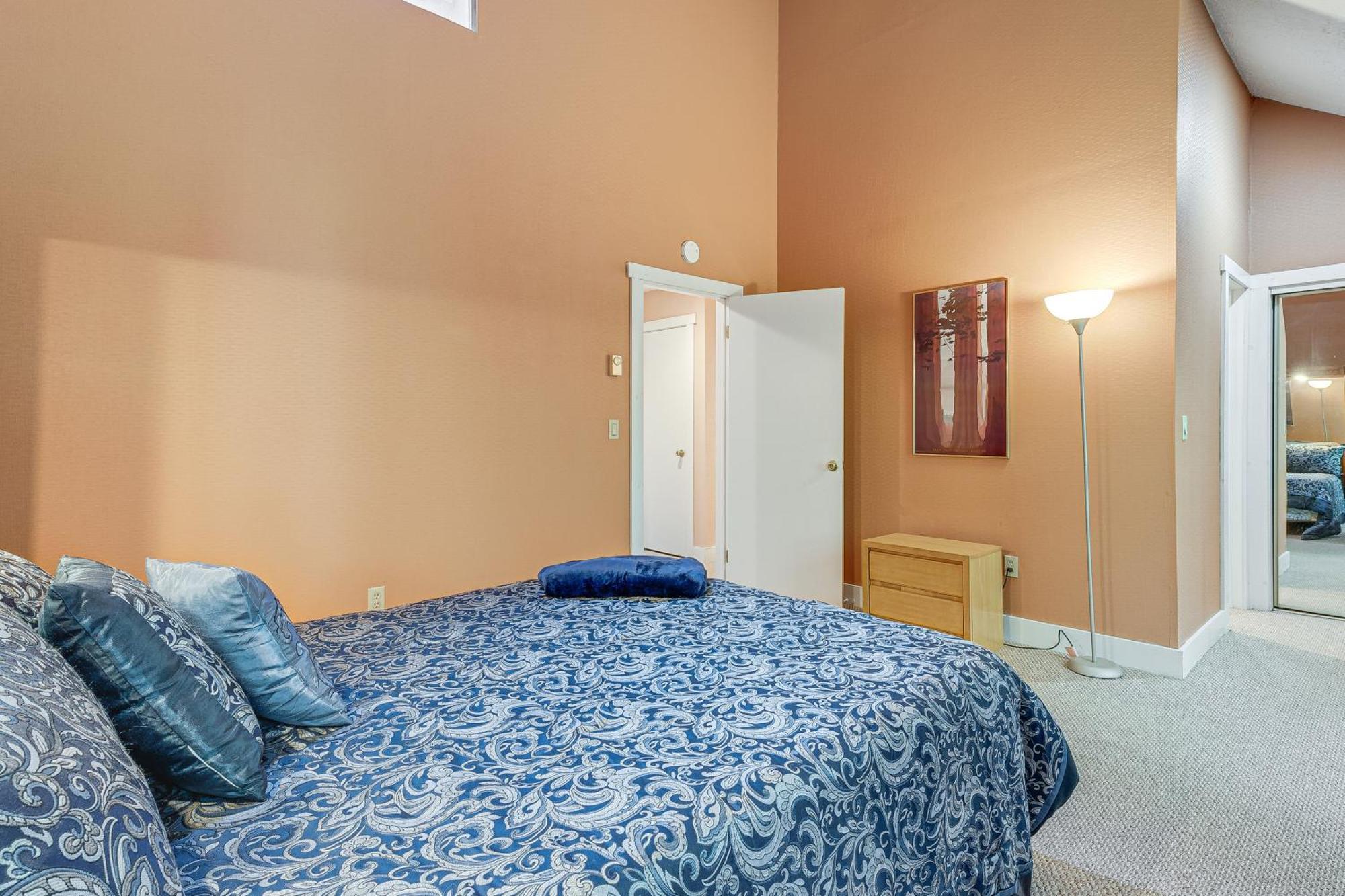 Lovely Townhome Hike, And Explore! *
